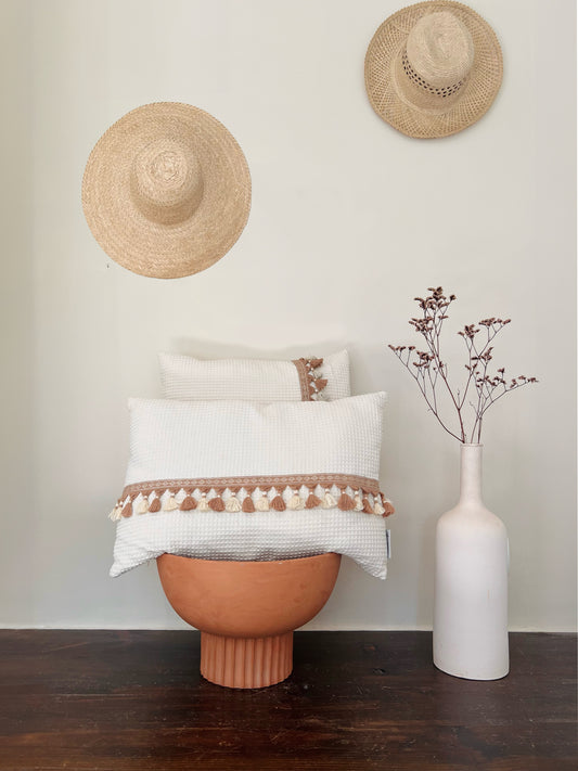 Housse de coussin pompom
